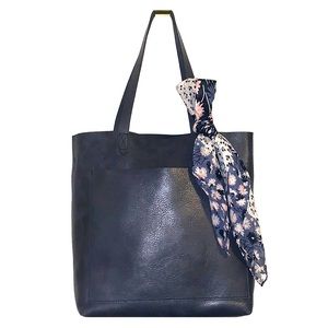 MADEWELL MEDIUM TRANSPORT TOTE (COLOR DEEP NAVY)